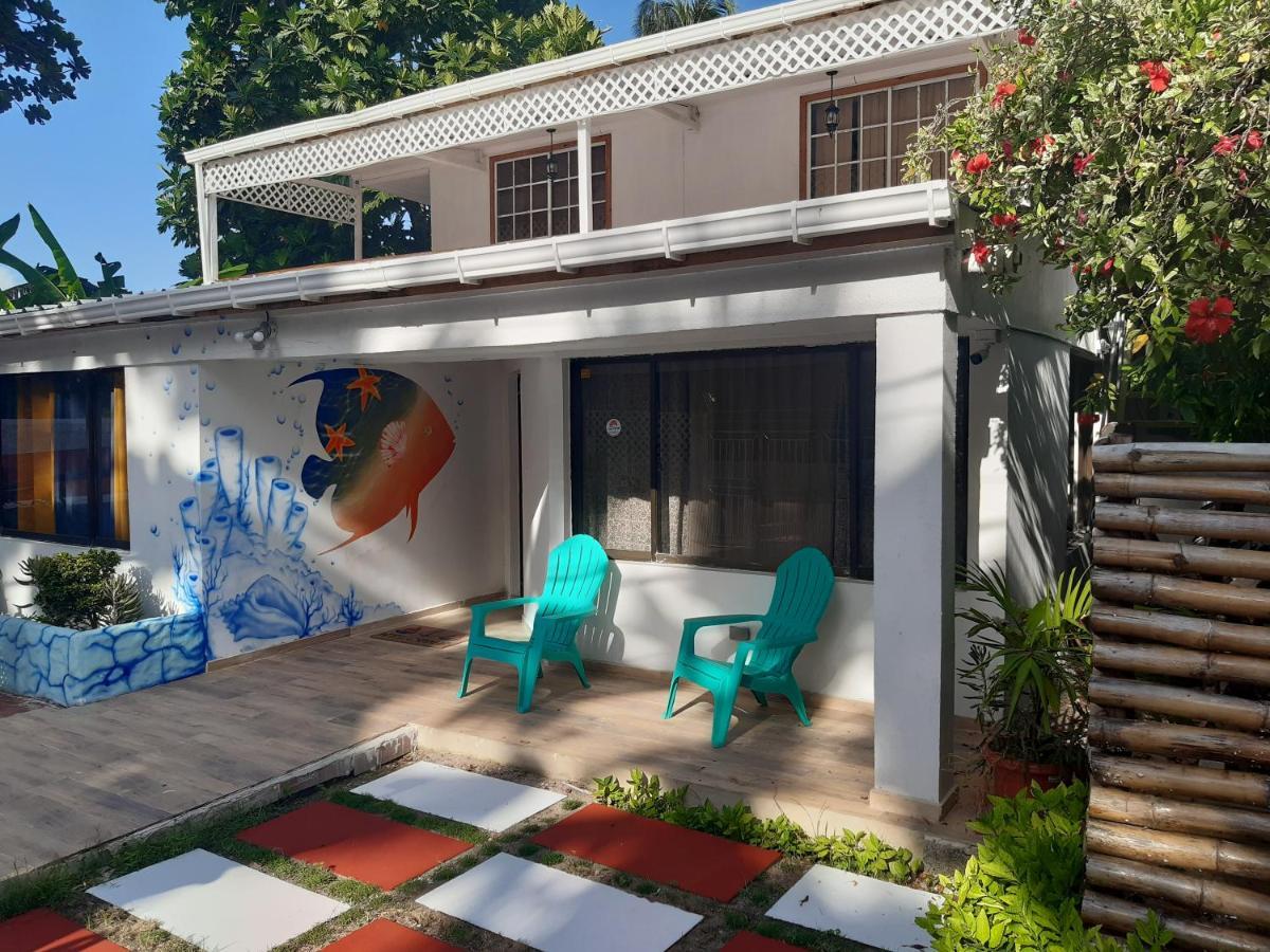 Joebi'S House Walking Distance To Rocky Cay Beach Ideal For Families Or Groups Buenavista  Exteriör bild